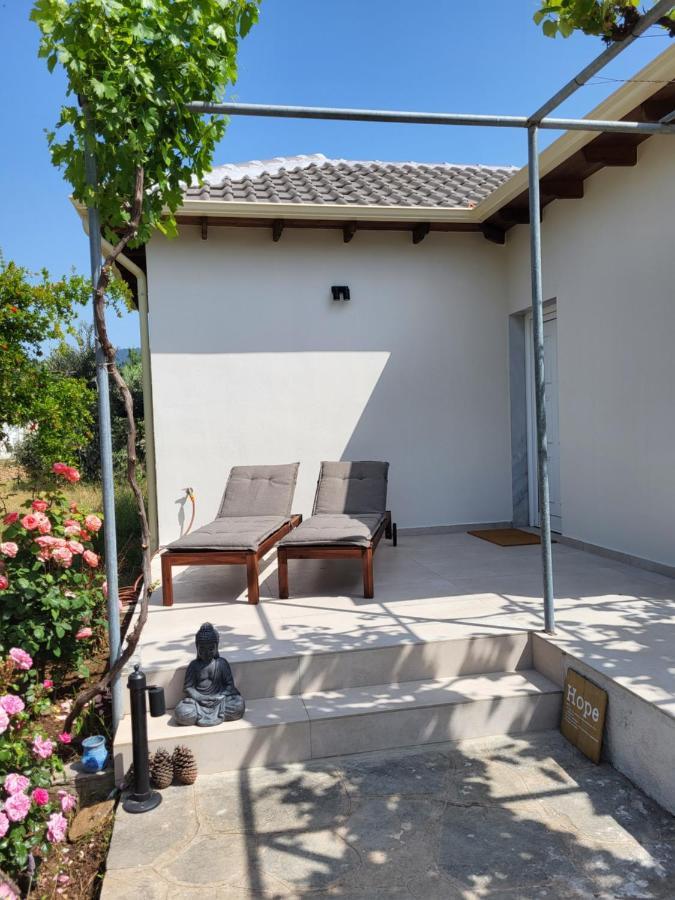 Ioannis Houses - Gemuetliches Ferienhaus Im Olivenhain Skala Potamia Exterior foto
