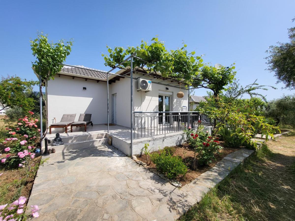 Ioannis Houses - Gemuetliches Ferienhaus Im Olivenhain Skala Potamia Exterior foto