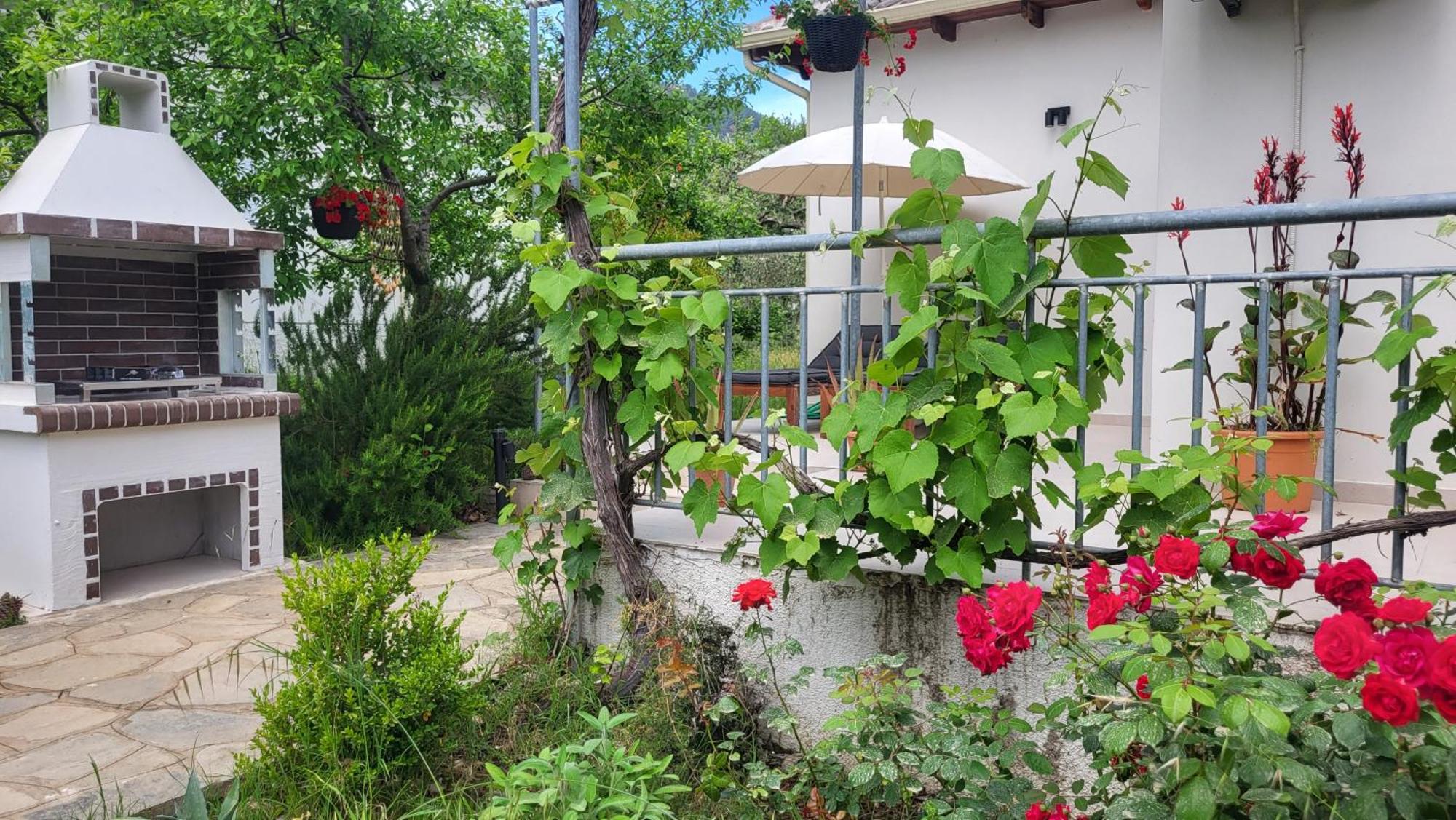 Ioannis Houses - Gemuetliches Ferienhaus Im Olivenhain Skala Potamia Exterior foto
